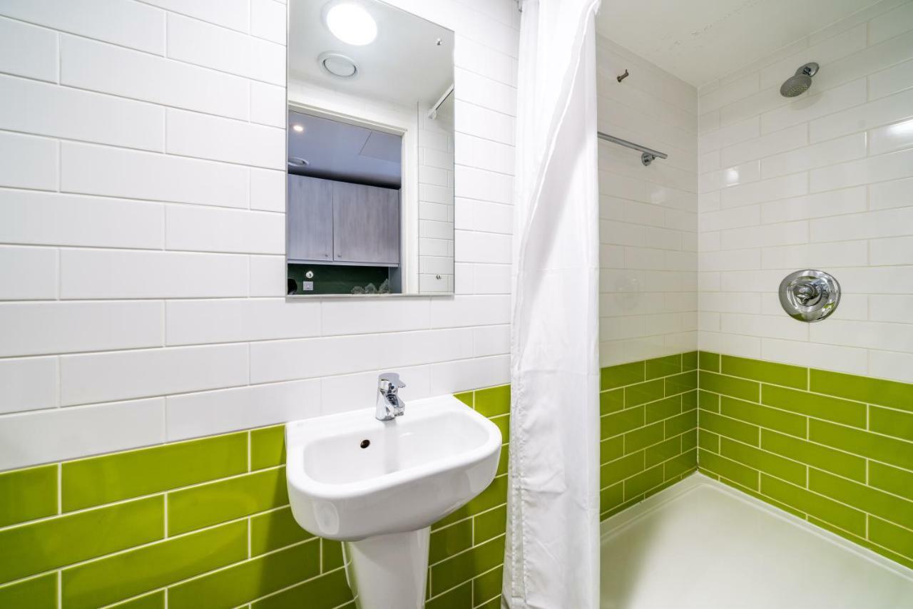 Hashtag Aldgate Campus Accommodation London Phòng bức ảnh